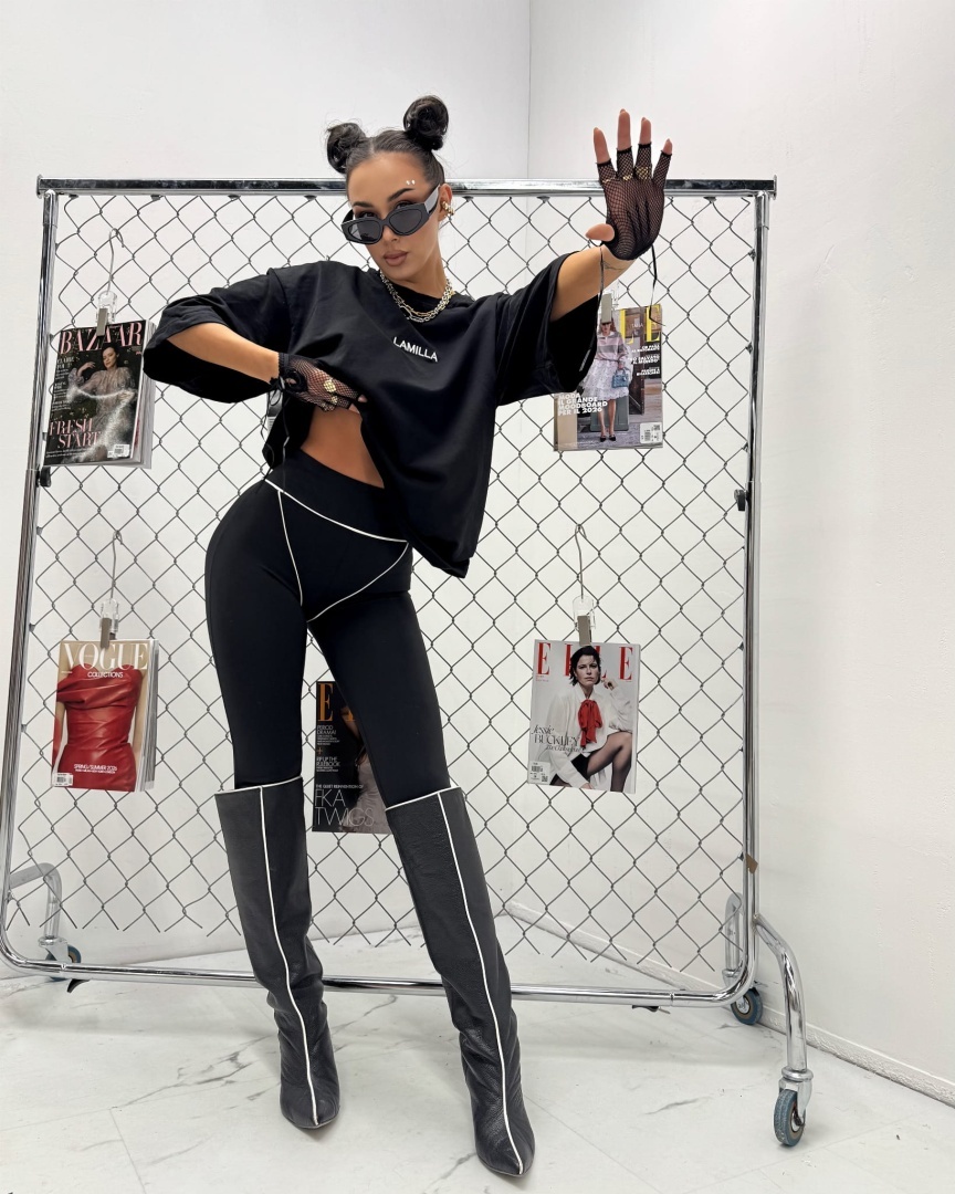 LEGGINSY_LAMOWKA_BIALA_STRINGI_-_czarne_